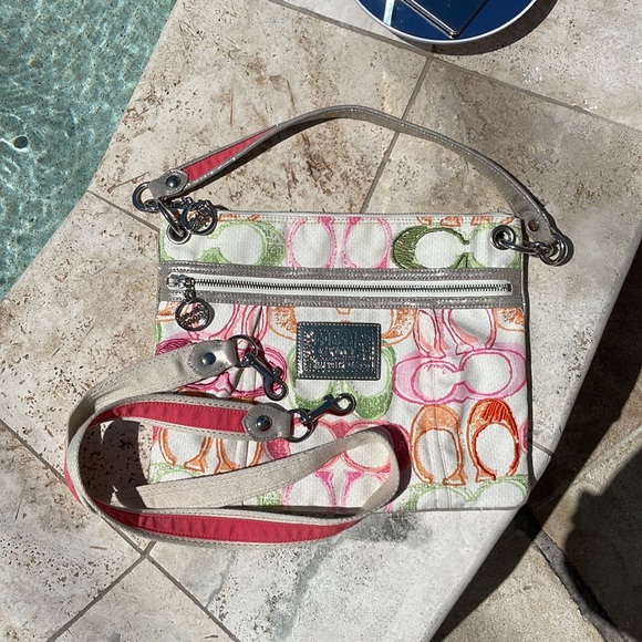 Coach Poppy Dream “C” Hippie Scribble Hobo/Satchel/Crossbody Bag
17049 - Picture 10 of 14